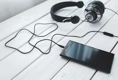 v站体育-2026胡润全球富豪榜出炉：字节跳动张一鸣以5500亿元成中国首富；马斯克以5.5万亿元蝉联世界首富宝座