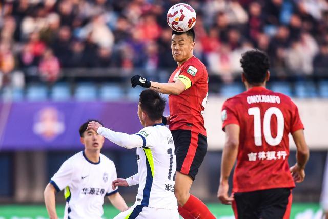 v体育-【中超】谭龙破僵帕拉西奥斯破门 三镇1比1扳平亚泰